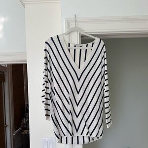 Rare Gerard Darel Cotton V Neck Sweater Size Large